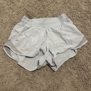 Size 2 lulu shorts, barely worn in great condition